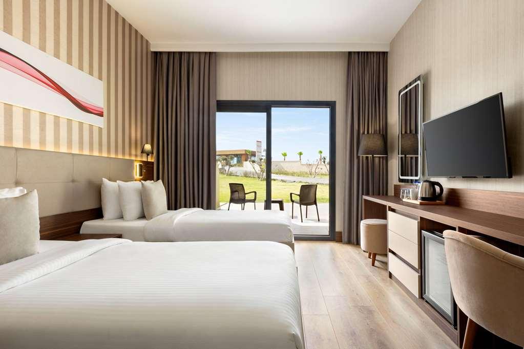 Ramada Cesme *