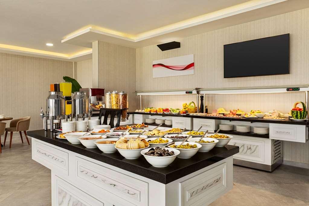 Ramada Cesme *