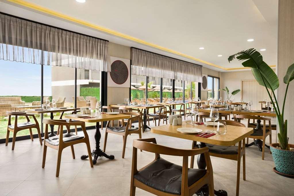 Hotel Ramada Cesme