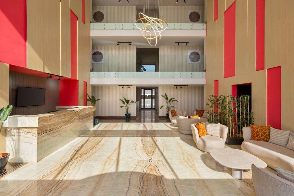 Ramada Cesme Hotel *