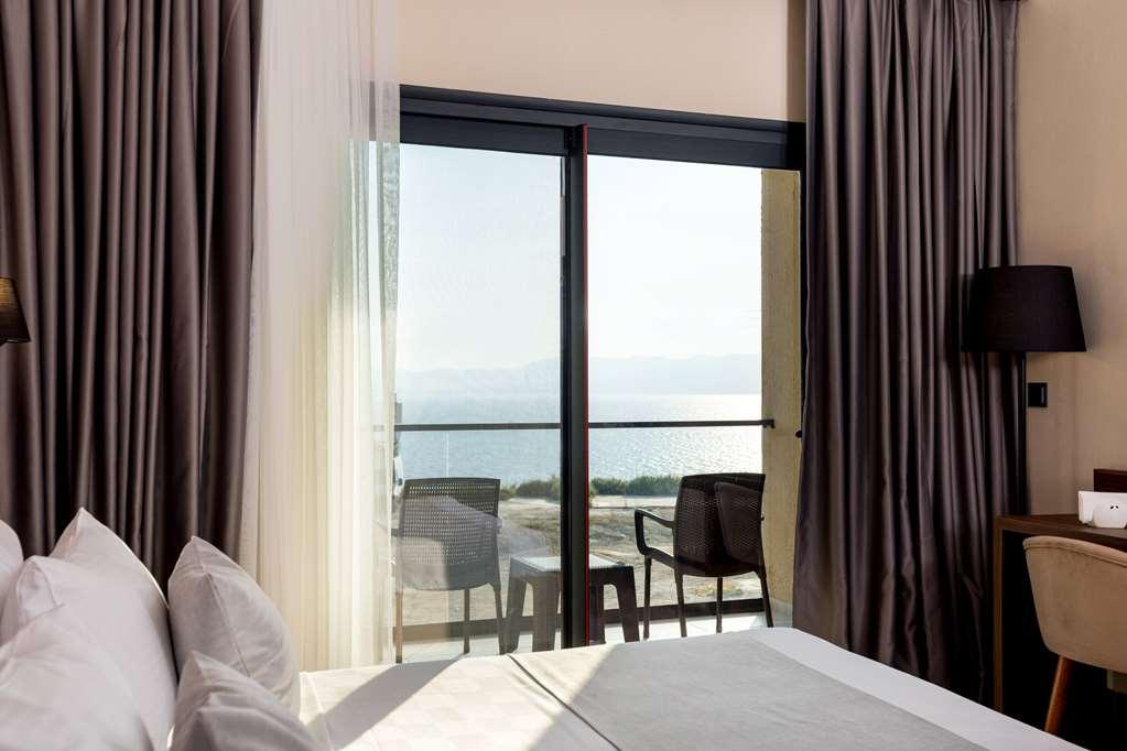 Ramada Cesme *